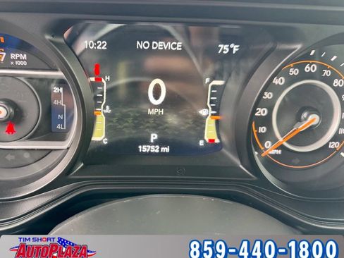 Used 2026 Jeep Wrangler Unlimited Sahara AWD/4WD image 4
