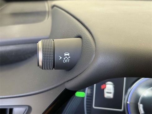 New 2025 Lexus ES 300h w/ Premium Package image 16