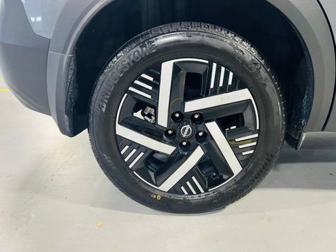 Used 2026 Nissan Kicks SV FWD image 11