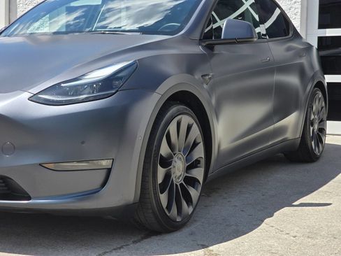 Used 2022 Tesla Model Y Performance AWD/4WD image 33