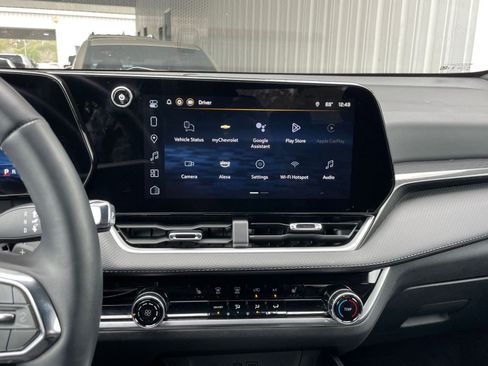 Used 2025 Chevrolet Equinox LT image 21