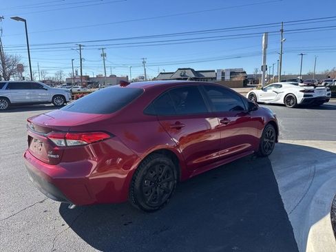 Used 2023 Toyota Corolla LE image 5