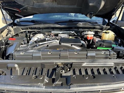 Used 2022 Chevrolet Silverado 3500 High Country image 30
