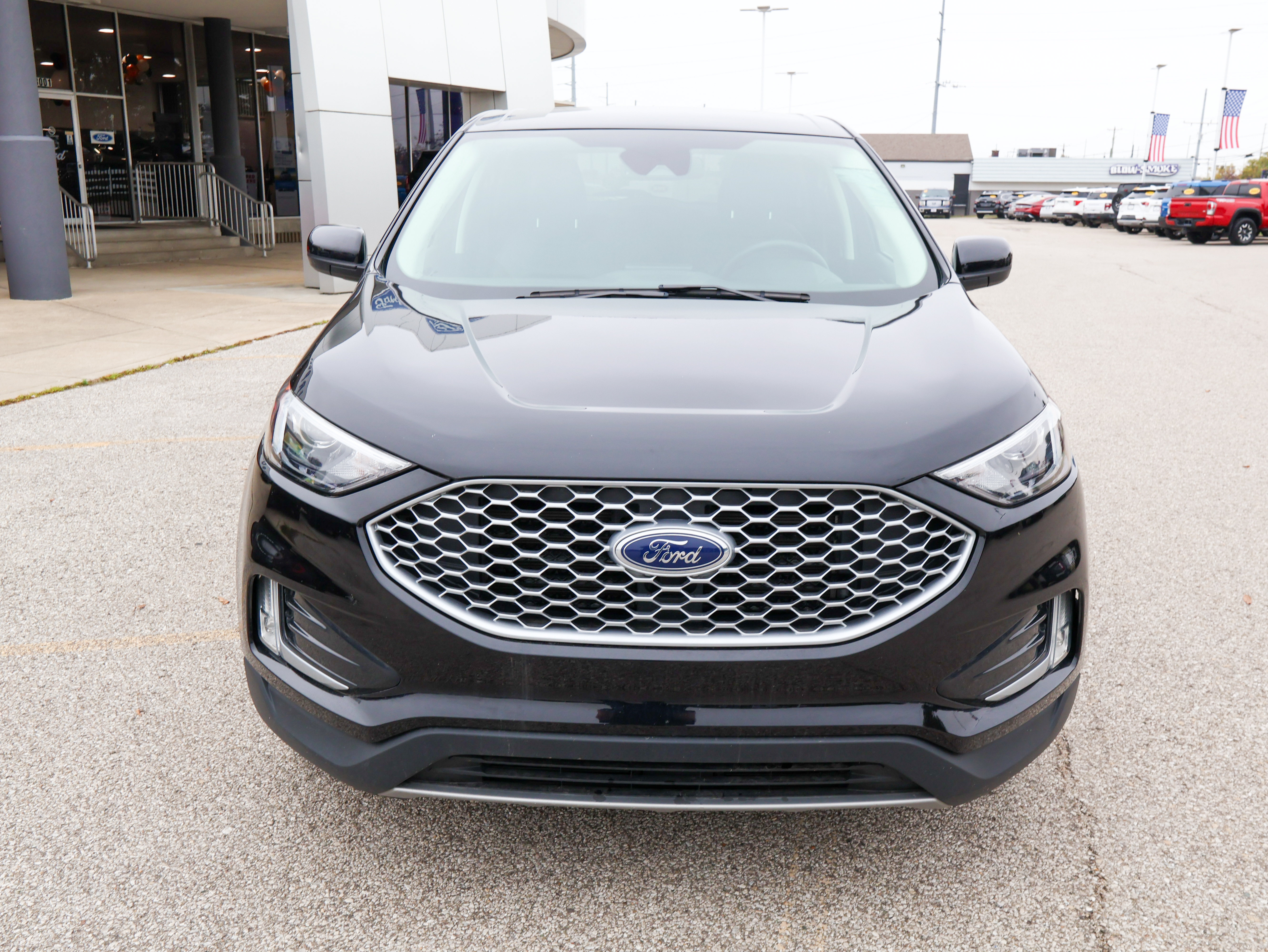 Used 2024 Ford Edge SEL w/ Convenience Package AWD/4WD image 8
