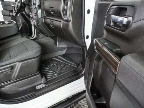 Certified 2021 Chevrolet Silverado 1500 LT w/ Z71 Off-Road Package AWD/4WD image 22