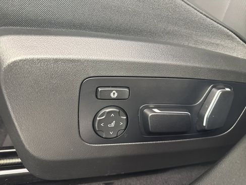 Certified 2025 BMW X3 xDrive30i w/ Convenience Package image 17