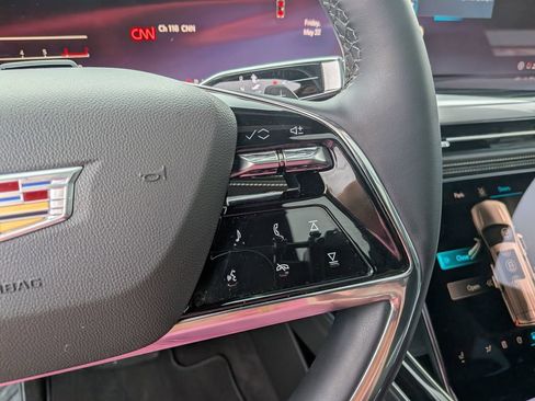 Certified 2025 Cadillac Escalade Sport w/ Touring Package AWD/4WD image 15