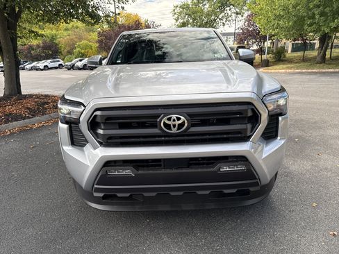 New 2025 Toyota Tacoma SR5 image 2