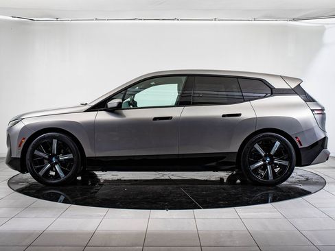 Used 2023 BMW iX M60 image 12