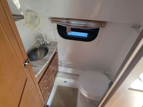 Used 2010 Ford E-350 and Econoline 350 Super Duty image 18