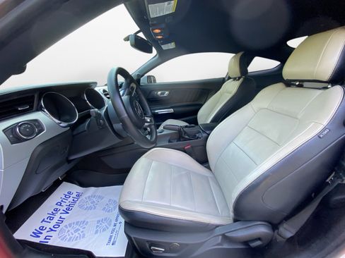 Used 2016 Ford Mustang Premium RWD image 11