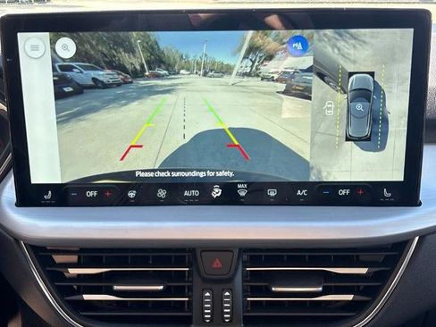 Certified 2025 Ford Escape Platinum w/ Premium Technology Package image 26