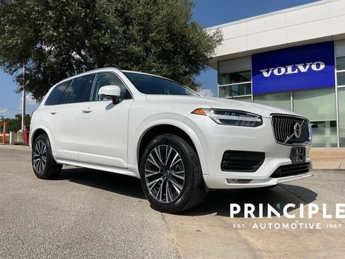 Certified 2022 Volvo XC90 T5 Momentum FWD image 1