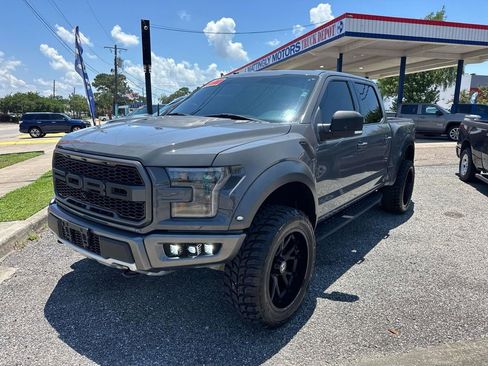 Used 2018 Ford F150 Raptor w/ Equipment Group 802A Luxury AWD/4WD image 3