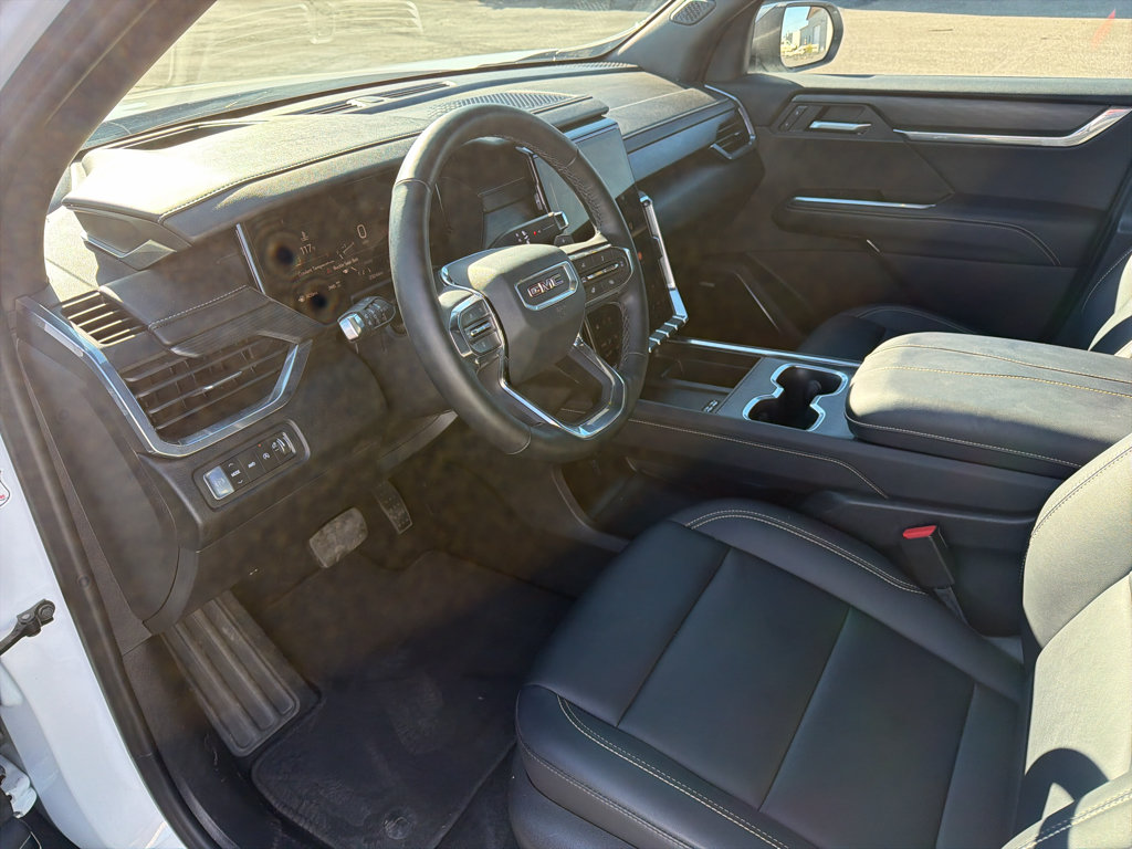 Used 2026 GMC Acadia Elevation w/ Elevation Premium Package AWD/4WD image 9