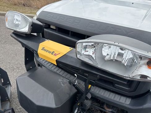 Used 2015 Ford F250 XL w/ Power Equipment Group image 18