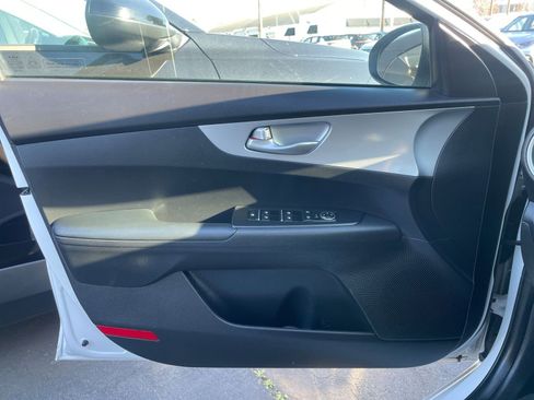 Used 2024 Kia Forte LXS image 18