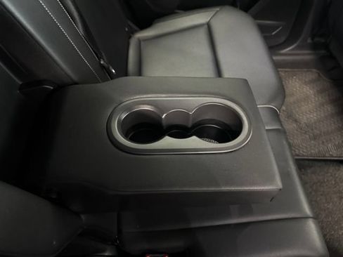 Used 2020 Volkswagen Atlas Cross Sport SE AWD/4WD image 32