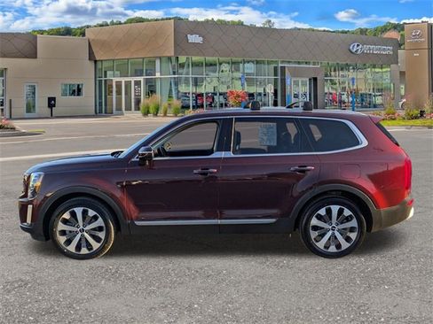 Used 2022 Kia Telluride S image 6