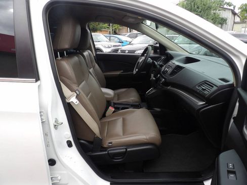 Used 2015 Honda CR-V LX image 6