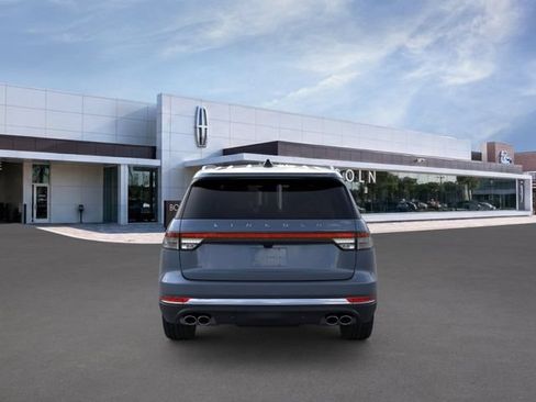 New 2026 Lincoln Aviator 2WD image 5