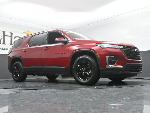 Used 2024 Chevrolet Traverse LT FWD image 2