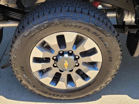 New 2026 Chevrolet Silverado 2500 Custom w/ Custom Value Package AWD/4WD image 5