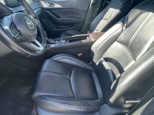 Used 2018 MAZDA MAZDA3 Touring FWD image 9