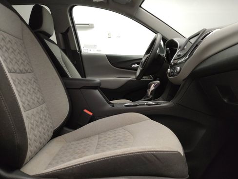 Used 2022 Chevrolet Equinox LT AWD/4WD image 21