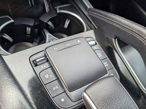 Used 2024 Mercedes-Benz GLE 350 4MATIC image 34