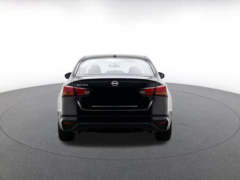 Used 2025 Nissan Altima 2.5 SV FWD image 7