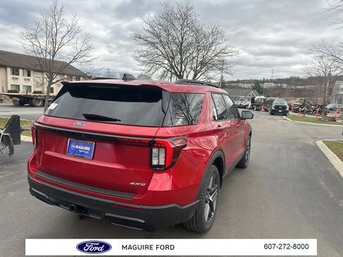 New 2026 Ford Explorer ST-Line w/ ST-Line Street Pack image 5