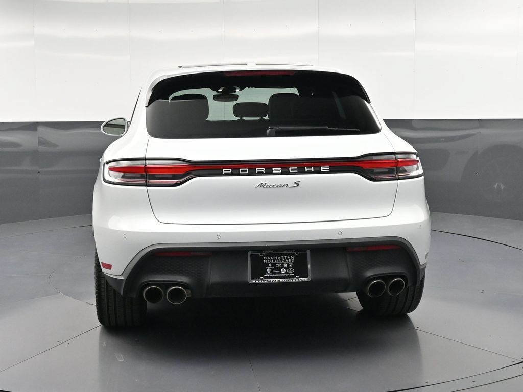 Certified 2024 Porsche Macan S AWD/4WD image 7