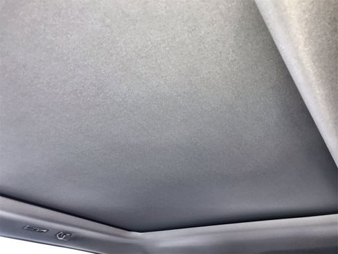 Used 2023 Ford F250 Lariat w/ Tremor Off-Road Package image 21