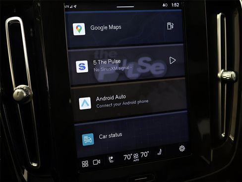 Used 2023 Volvo XC40 B5 Plus w/ Protection Package Premier image 46