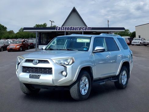 Used 2014 Toyota 4Runner SR5 AWD/4WD image 1