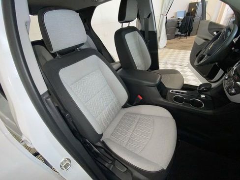 Used 2023 Chevrolet Equinox LS w/ LS Convenience Package FWD image 15