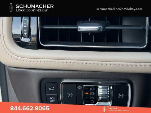 Used 2023 Lincoln Nautilus FWD w/ Premium Package image 23