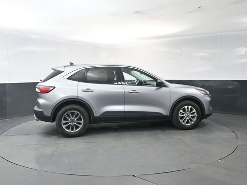 Used 2022 Ford Escape SE w/ Convenience Package AWD/4WD image 6