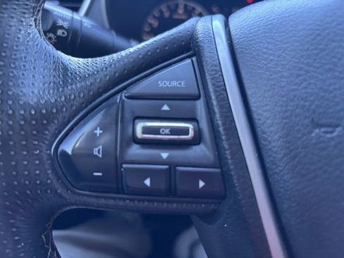 Used 2017 Nissan Maxima Platinum image 16