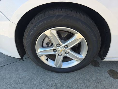 Used 2022 Chevrolet Malibu LS w/ Driver Confidence Package II image 20