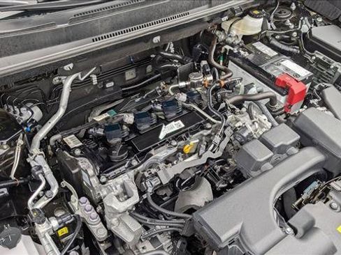 Used 2025 Toyota RAV4 LE image 27