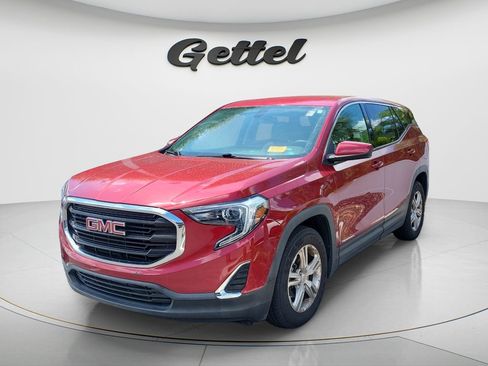 Used 2019 GMC Terrain SLE w/ LPO, Floor Liner Package FWD image 2