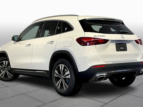 New 2026 Mercedes-Benz GLA 250 4MATIC image 3