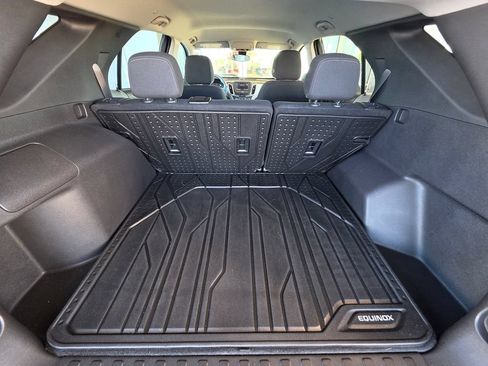 Used 2022 Chevrolet Equinox LS w/ LS Convenience Package AWD/4WD image 7
