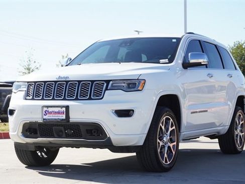Used 2021 Jeep Grand Cherokee Overland image 3