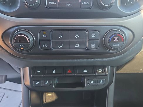 Used 2018 Chevrolet Colorado Z71 image 21