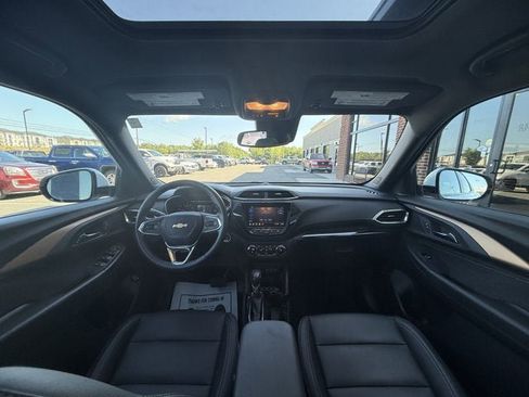Used 2021 Chevrolet TrailBlazer ACTIV w/ Sun and Liftgate Package FWD image 15