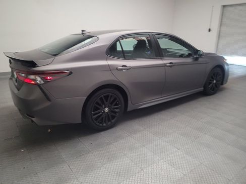 Used 2021 Toyota Camry SE image 10