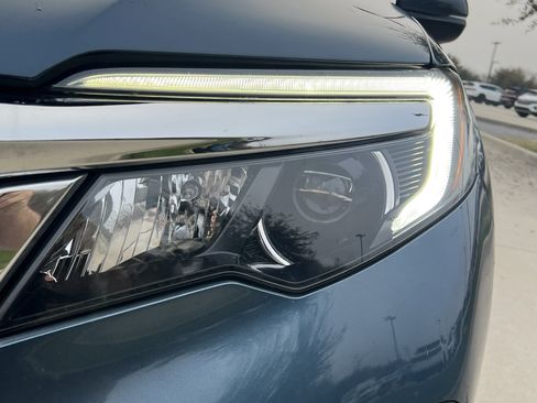 Used 2019 Honda Pilot EX-L image 2